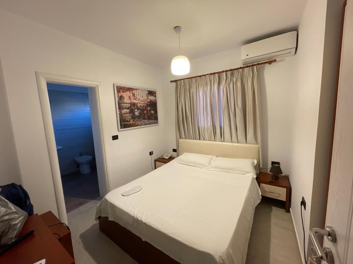 Vila Ada Hotel Tirana Camera foto