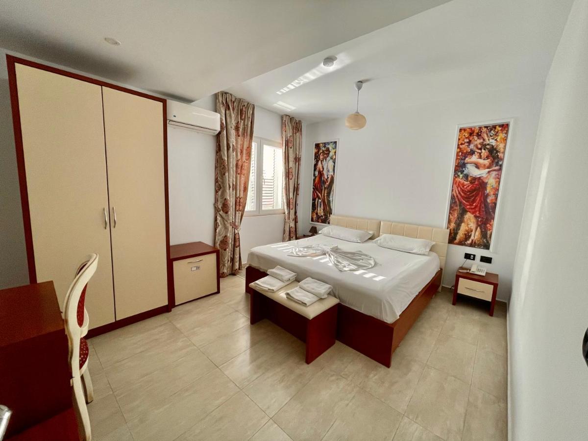 Vila Ada Hotel Tirana Esterno foto